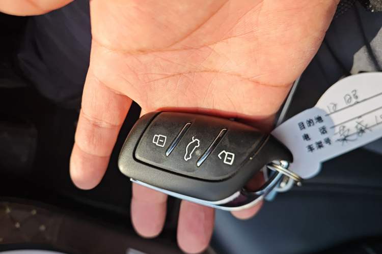 Used Roewe RX5 MAX 2019 300TGI Automatic Smart Cabin Luxury Edition