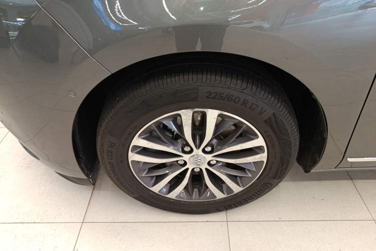 Used Buick GL8 2017 ES 28T Flagship Model China V Standard
