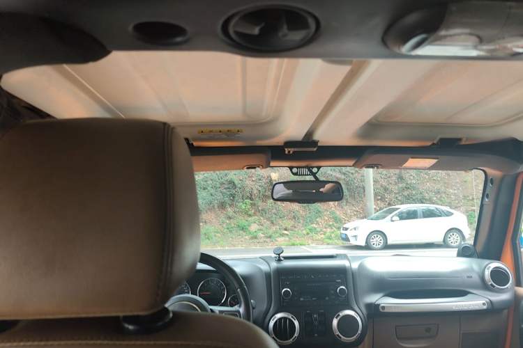 Used Jeep Wrangler 2013 3.6L Sahara Four-Door Edition
