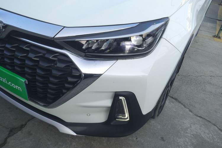 Used BAIC Beijing X5 2018 1.5T CVT New Smart Version China V Emission Standard
