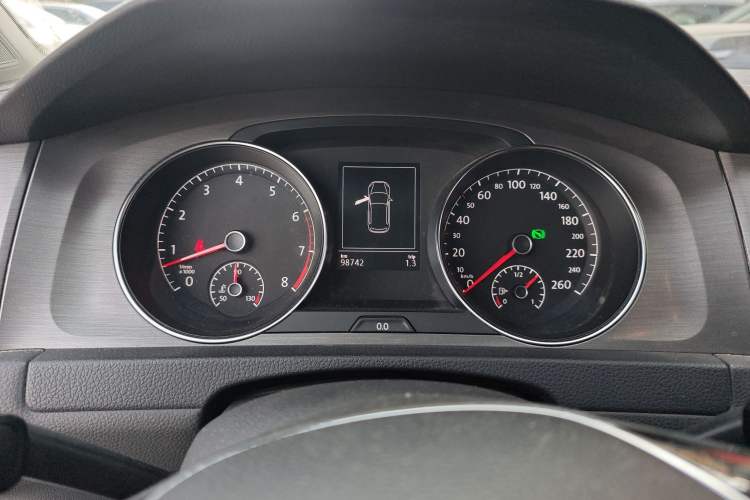 Used Volkswagen Golf 2014 1.4TSI Automatic Luxury Model