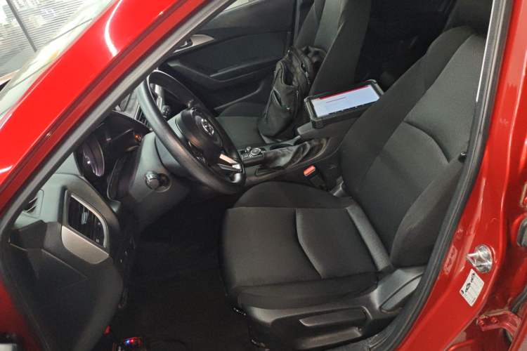 Used Mazda 3 Axela 2017 Hatchback 1.5L Automatic Comfort Model Emission Standard China V