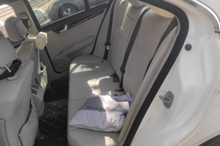 Used Mercedes-Benz C-Class 2013 C 180 Classic Grand Edition