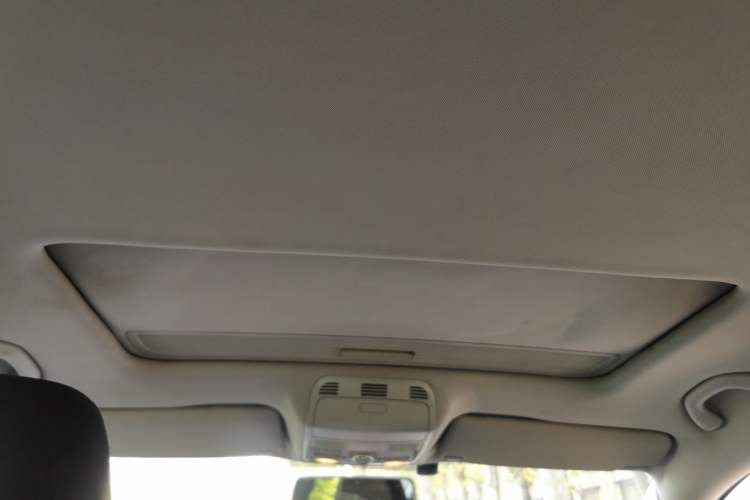 Used Volkswagen Magotan 2012 Revised 1.8TSI Luxury Version
