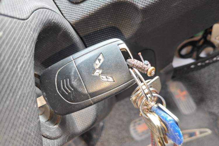Used Wuling Hongguang MINIEV 2020 Freedom Version Lithium Iron Phosphate Vehicle Key