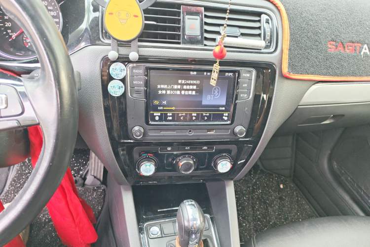 Used Volkswagen Sagitar 2018 280TSI DSG Ignite Edition Audio And AC Panel