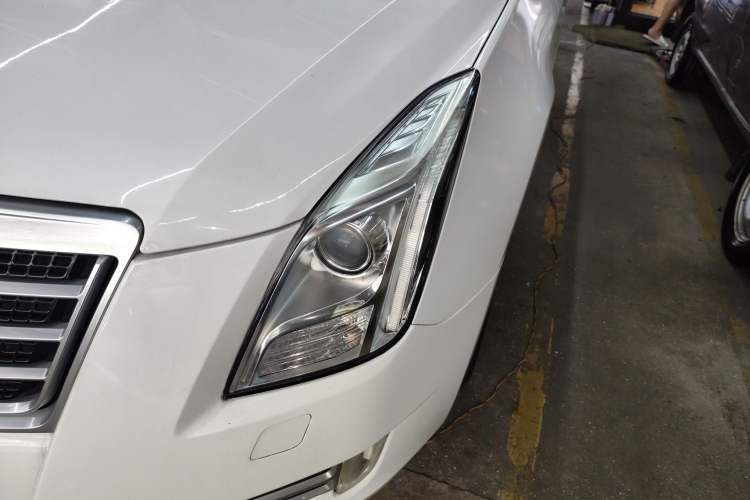 Used Cadillac XTS 2015 28T Comfort Model
