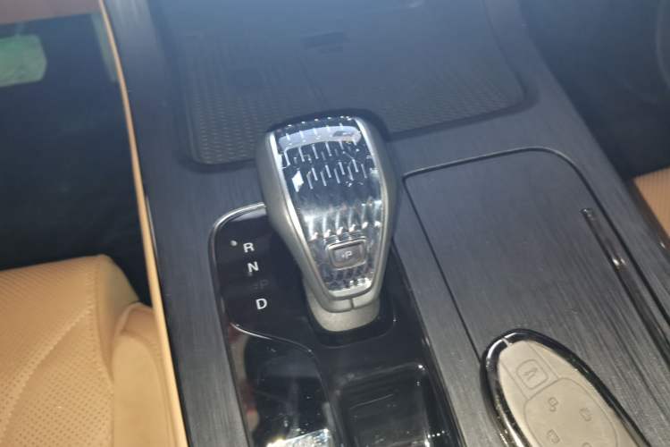 Used GAC Trumpchi ES9 2024 PHEV with 143 km Max