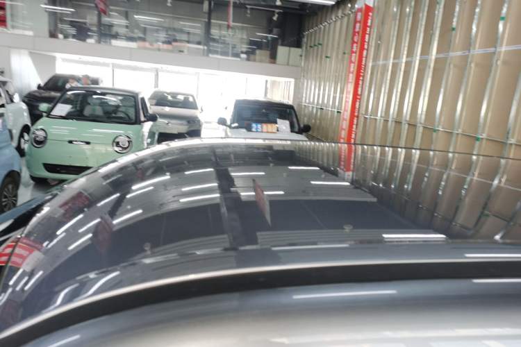 Used BYD Yuan UP 2025 Intelligent Driving Version 401 km Leading Edition Roof