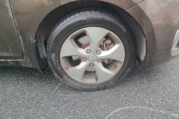 Used Kia Carens 2013 2.0L 5-Seater Automatic Comfort Version China V Standard