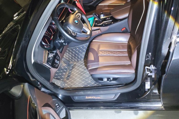 Used BMW 5 Series 2018 Facelifted 530Li Luxury Edition Premium Package
