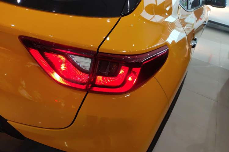 Used Kia kx1 Stonic 2019 1.4L Automatic Fun Edition China VI Right Rear Taillight