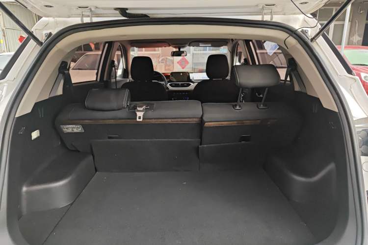 Used Baojun 510 2019 1.5L Manual Enjoyment Model 77kW China VI Emission Standard
