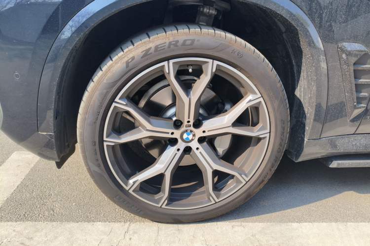 Used BMW X5 2026 Model, xDrive 30Li Prestige M Sport Night Package Exterior 1