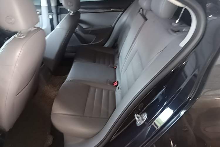 Used Skoda Octavia 2015 1.6L Automatic Yijun Edition
