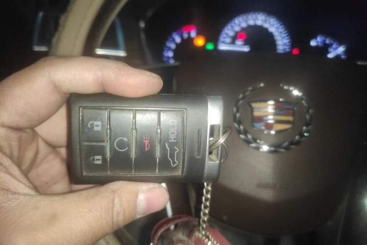 Used Cadillac SRX 2014 3.0L Elite Model Vehicle Key