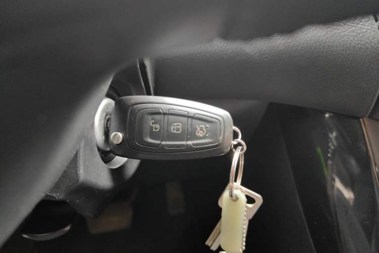 Used Ford Focus 2015 Sedan 1.6L Automatic Trend Model
