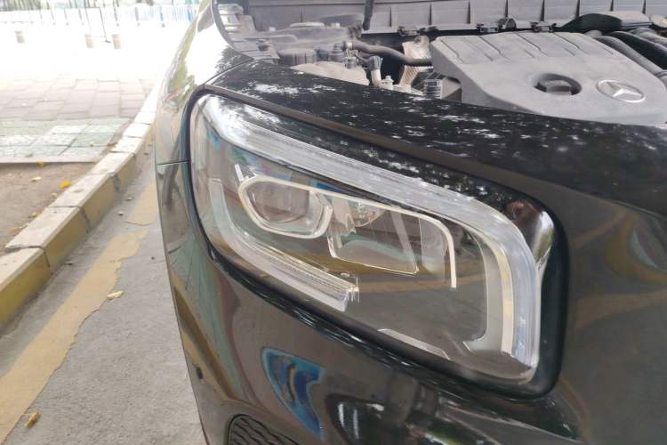 Used Mercedes-Benz GLB 2020 GLB 200 Stylish Edition Right Front Headlight