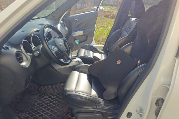 Used Infiniti ESQ 2014 1.6L Spontaneous Edition
