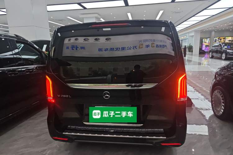 Used Mercedes-Benz V-Class 2021 V 260 L Long-wheelbase Luxury Edition