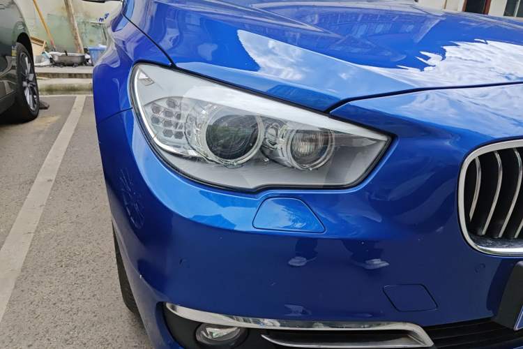 Used BMW 5 Series GT 2014 535i Luxury Edition Right Front Headlight