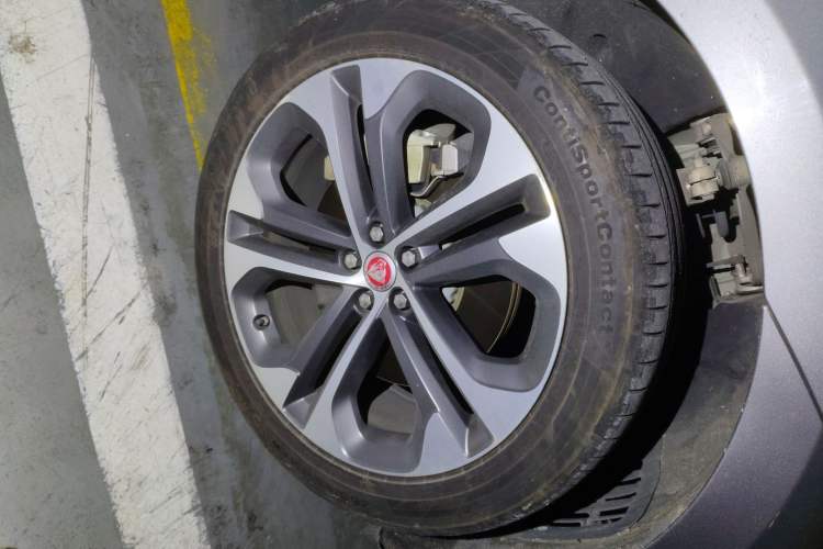 Used Jaguar F-PACE 2021 340 PS R-Dynamic SE
