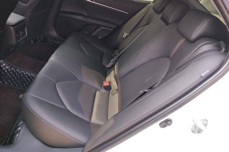Used Toyota Camry 2023 2.0G Luxury Edition Left Rear Seat