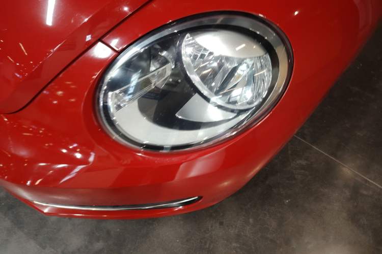 Used Volkswagen Beetle 2015 180TSI model Left Front Headlight