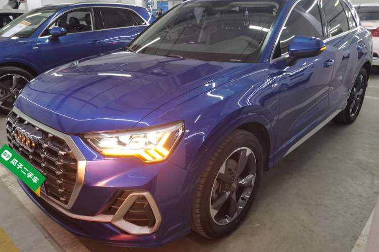 Used Audi Q3 2019 40 TFSI Fashion Dynamic Model