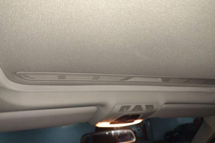 Used BMW 3 Series 2015 320i Fashion Model
