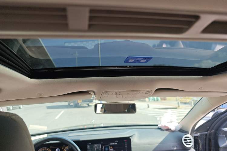 Used Mercedes-Benz E-Class 2019 E 200 L Sport 4MATIC
