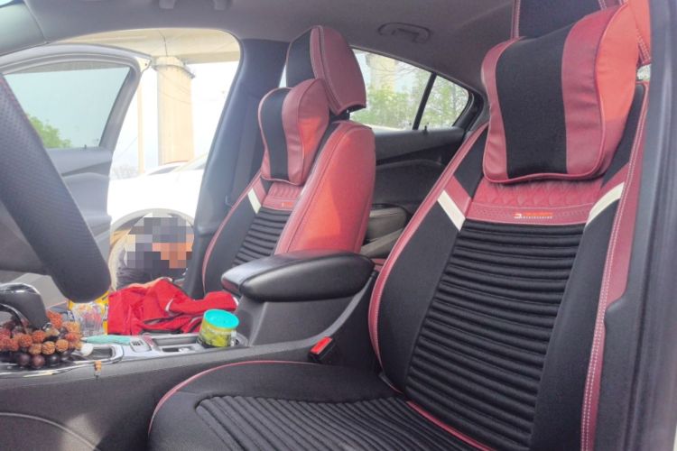 Used Chevrolet Cruze 2018 320 Automatic Pioneer Sunroof Edition Left Front Seat