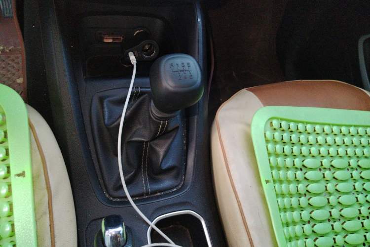 Used Wuling Hongguang S3 2018 1.5L Manual Standard Version China V Standard Gear Lever