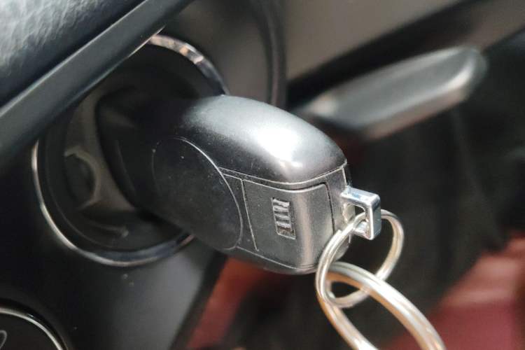 Used Porsche Macan 2017 Macan 2.0T Vehicle Key