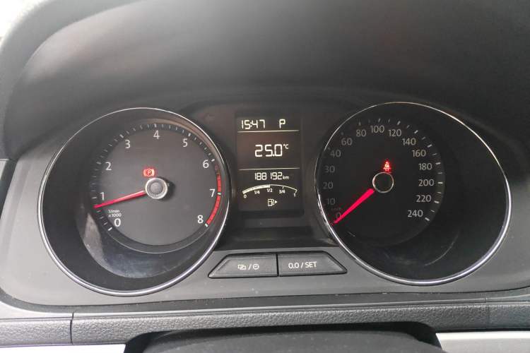 Used Volkswagen Lavida 2017 1.6L Automatic Comfort Edition
