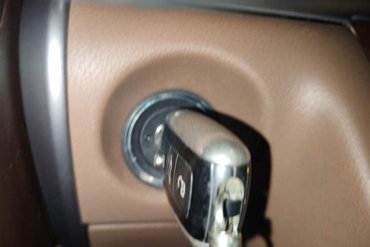 Used Volkswagen Phaeton 2014 3.0L Business Model Vehicle Key