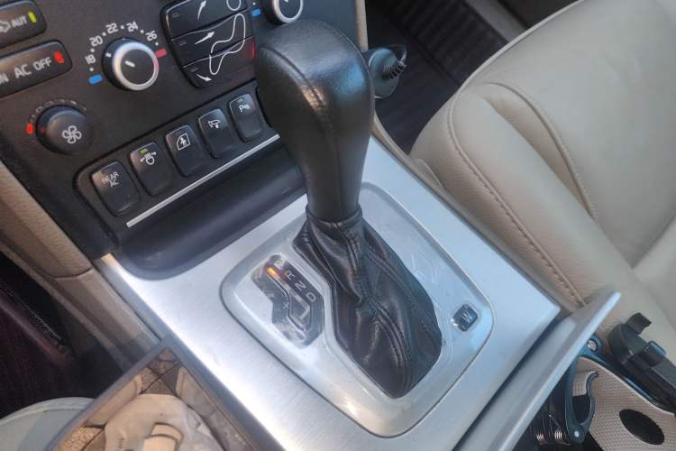 Used Volvo XC Classic 2014 T5 Luxury Edition
