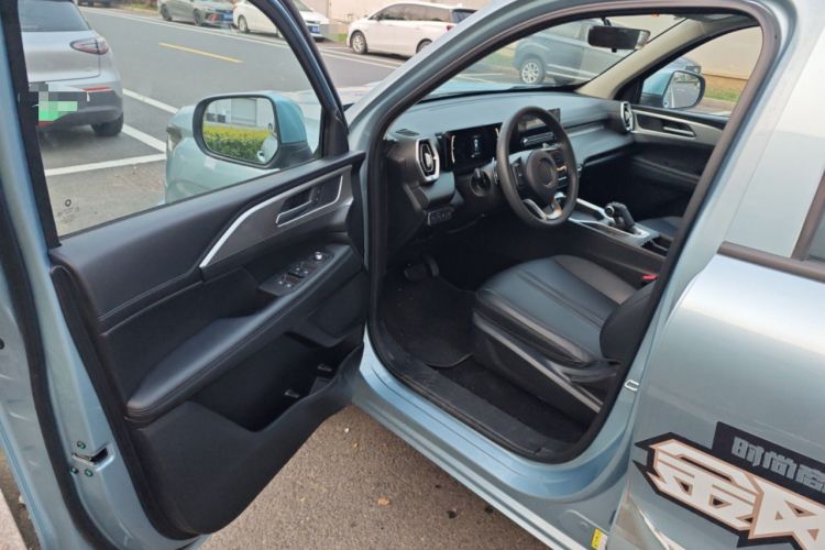 Used Great Wall King Kong Poer 2024 2.0T Automatic 8AT Diesel Two-Wheel-Drive Elite Flatbed
