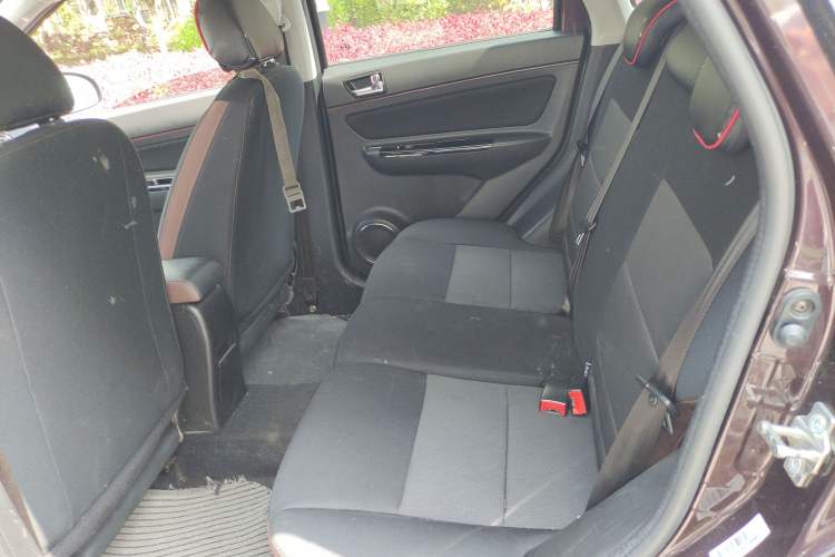 Used BAIC Changhe Q25 2016 1.5L Automatic Lehui Edition Left Rear Seat