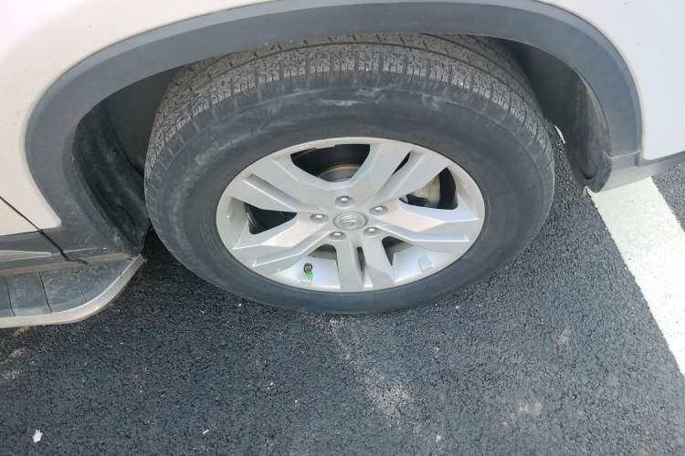 Used CHANGAN CS75 2014 2.0L Manual Luxury Version China IV Standard Right Front Wheel Hub