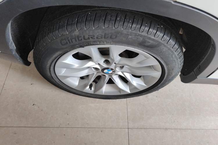 Used BMW X1 2014 sDrive18i Leading Model
