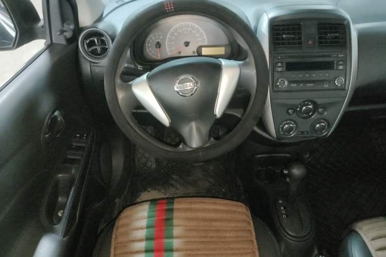 Used Nissan Sunny 2014 1.5XE CVT Comfort Edition Steering Wheel