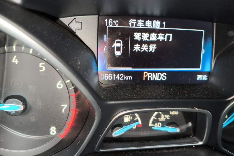 Used Ford Focus 2017 Hatchback EcoBoost 180 Automatic Sport Model Odometer Close Up