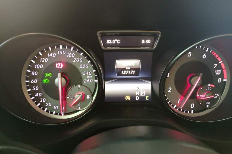 Used Mercedes-Benz GLA 2015 GLA 220 4MATIC Fashion Model