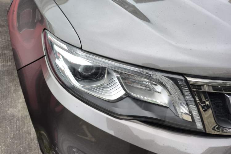 Used Geely Auto Emgrand X7 Sport 2018 1.8TD Automatic Two-Wheel Drive Smart Connect 4G Internet Edition