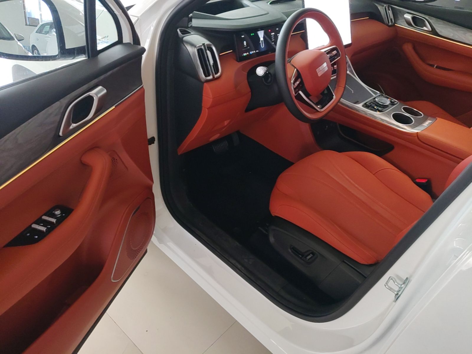 Geely Galaxy M7 2026 Model Yuanyoujia 225km Exploration+ Edition — снимка 18