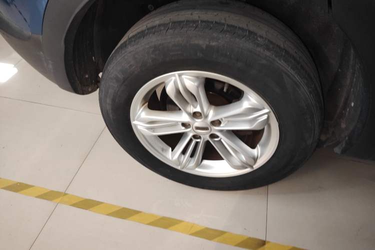 Used Qoros 5 2018 Revised Version 1.6T Automatic Leading Edition