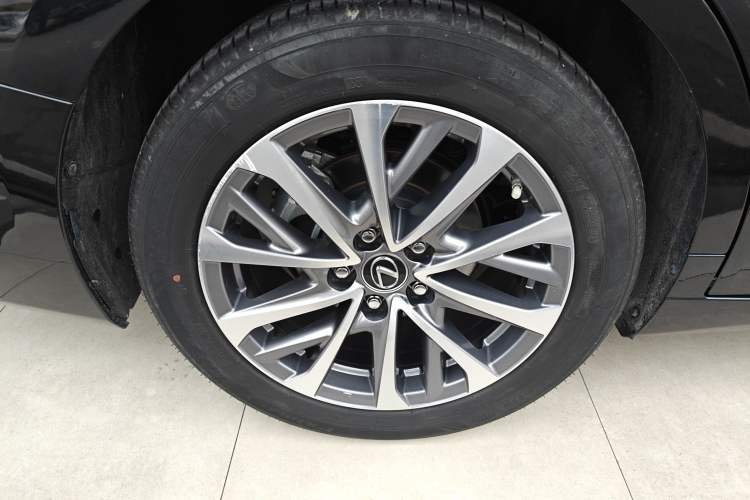 Used Lexus ES 2022 300h Excellence Edition