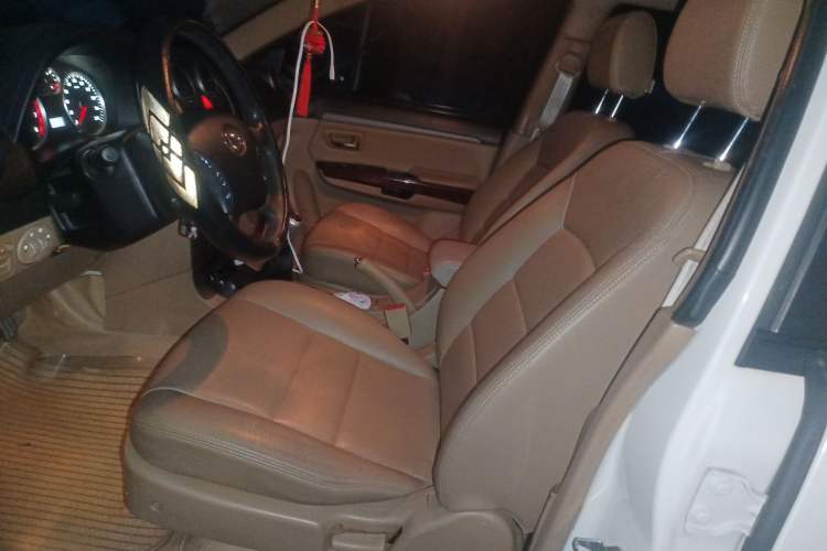 Used Haval H5 Classic 2012 European-style 2.0L Two-Wheel Drive Elite Model Left Front Seat