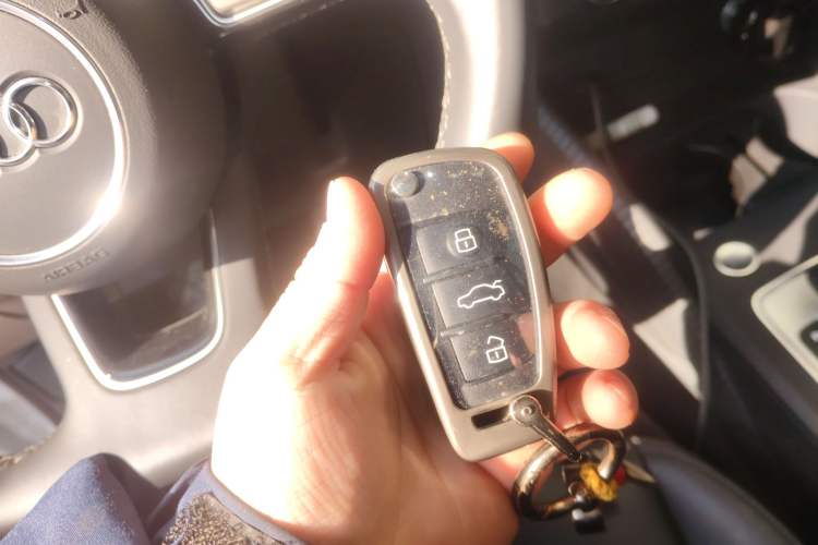 Used Audi Q2L 2023 35TFSI Fashion Dynamic Model Vehicle Key